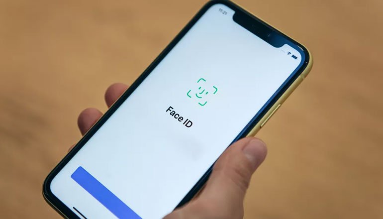 Apple, iOS 15'in Face ID'sini Kandrmann Mmkn Olmadn Sylyor!