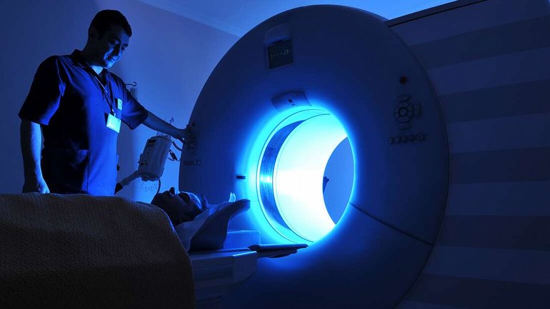 MRI Makinesinde İnanılmaz Ölüm: Kafasına Oksijen Tüpü Çarptı!