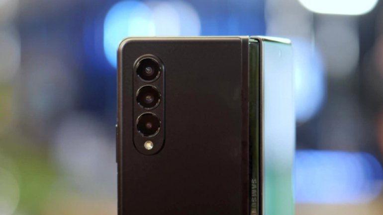Samsung Bu Sene Ka� Adet Galaxy Z Fold3 Satmay� Planl�yor?