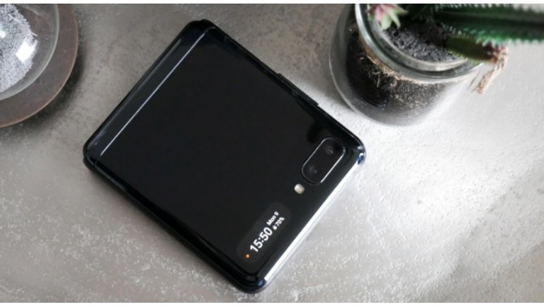 Samsung, Uygun Fiyatl Katlanabilir Akll Telefon retiyor Olabilir!