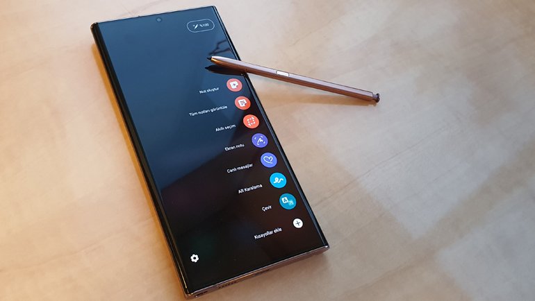 Samsung'un Amiral Gemisi Telefonlarna Sahip Olanlara Byk Mjde